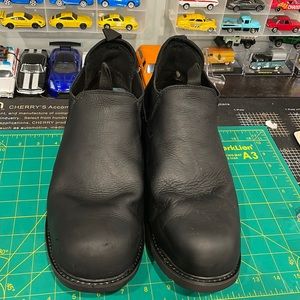 Wolverine romeos work boots size 12. Lightly used but in great shape.